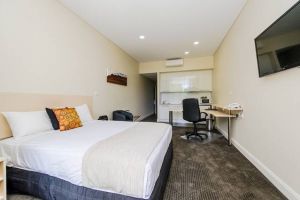 Belconnen Way Motel  Serviced Apartments - Hotel Accommodation